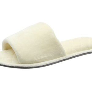 Women's slipper fluff